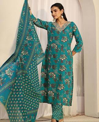 women floral printed regular kurta with trousers & with dupatta 1