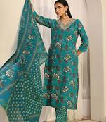 women floral printed regular kurta with trousers & with dupatta