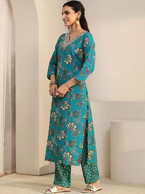 women floral printed regular kurta with trousers & with dupatta 3