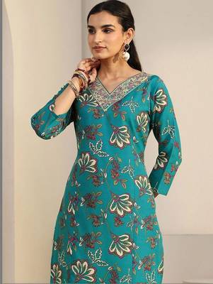women floral printed regular kurta with trousers & with dupatta 5