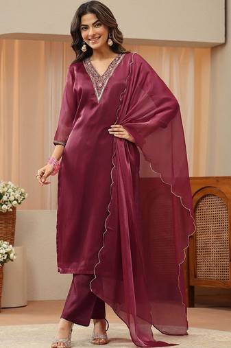 libas red yoke design tissue straight suit set