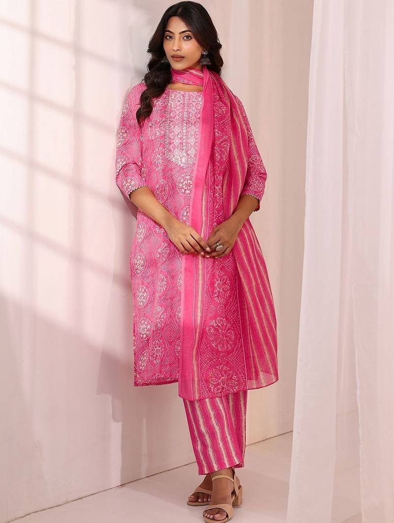 women ethnic motifs printed regular thread work kurta with trousers & with dupatta