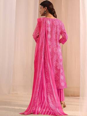 women ethnic motifs printed regular thread work kurta with trousers & with dupatta 2