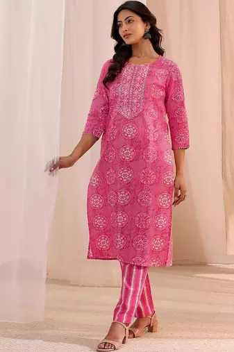 women ethnic motifs printed regular thread work kurta with trousers & with dupatta