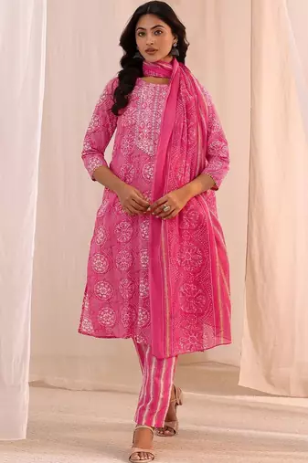 women ethnic motifs printed regular thread work kurta with trousers & with dupatta