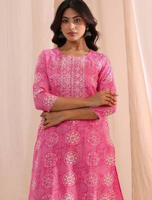 women ethnic motifs printed regular thread work kurta with trousers & with dupatta 6