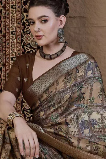 Beige ethnic motifs zari silk blend sungudi saree