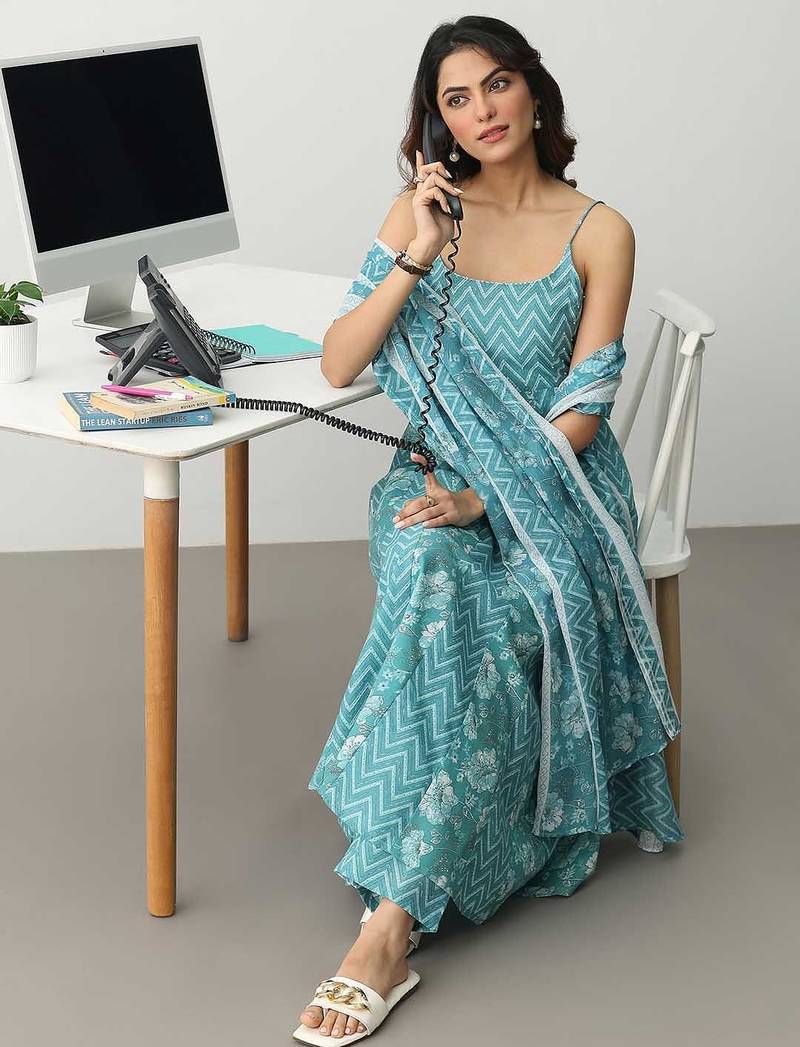 women printed regular cotton blend kurta with trousers & with dupatta