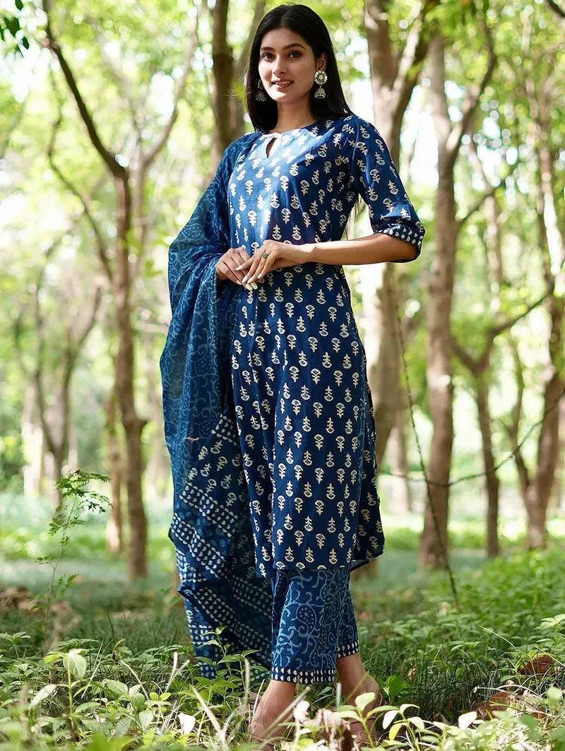 floral printed keyhole neck straight kurta with palazzos and dupatta