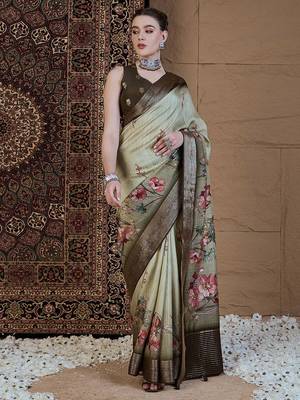 Green floral zari silk blend sungudi saree 1