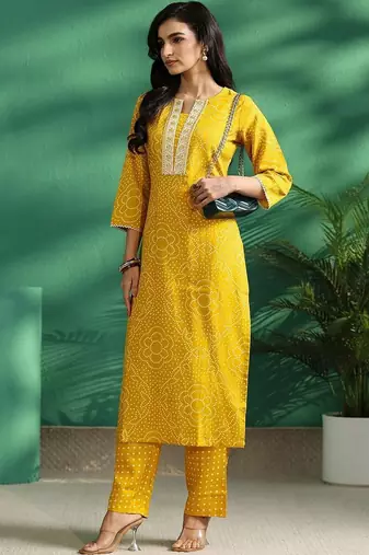 women ethnic motifs printed regular thread work kurta with trousers