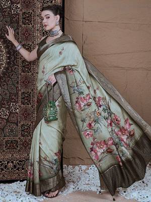 Green floral zari silk blend sungudi saree 4