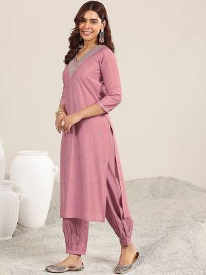 women ethnic motifs embroidered regular gotta patti kurta with salwar & with dupatta 3