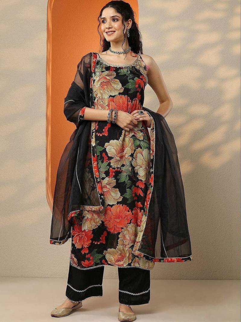 women floral printed regular kurta with palazzos & with dupatta