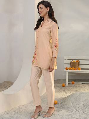peach floral printed silk blend straight kurta set 1