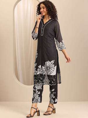 floral printed v-neck thread work straight kurta with trousers & dupatta 1