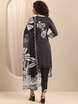 floral printed v-neck thread work straight kurta with trousers & dupatta 6