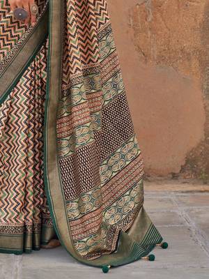 Beige jaali ethnic woven design silk blend  saree 4