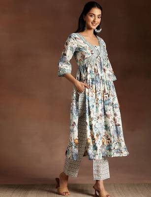 floral printed empire sequinned kurta with palazzo & dupatta 5
