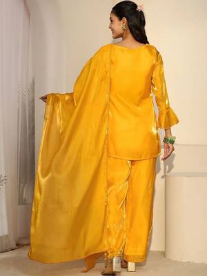 women regular kurta with palazzos & with dupatta 6