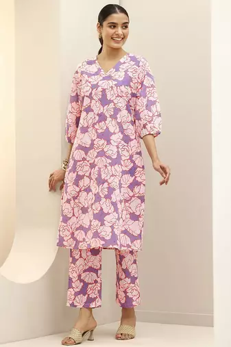 women floral printed regular thread work kurta with trousers