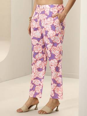women floral printed regular thread work kurta with trousers 7