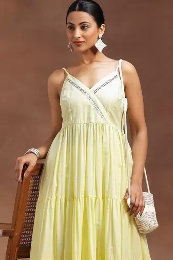 women ethnic motifs embroidered tiered chikankari kurta with trousers
