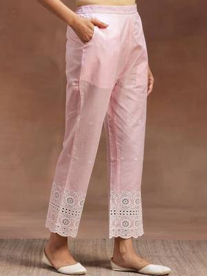 women ethnic motifs embroidered tiered chikankari kurta with trousers 3