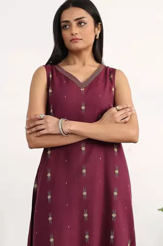 women ethnic motifs printed regular kurta with trousers