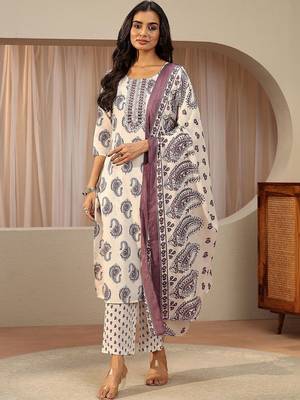off white paisley printed cotton blend straight suit set 5
