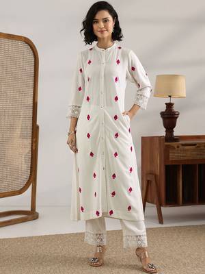women ethnic motifs embroidered regular kurta with trousers 1