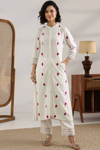 women ethnic motifs embroidered regular kurta with trousers