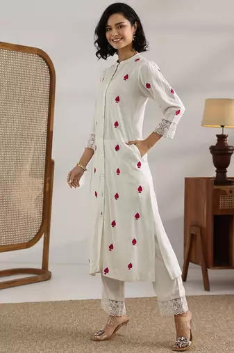 women ethnic motifs embroidered regular kurta with trousers