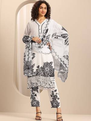 women floral printed regular kurta with trousers & with dupatta 3