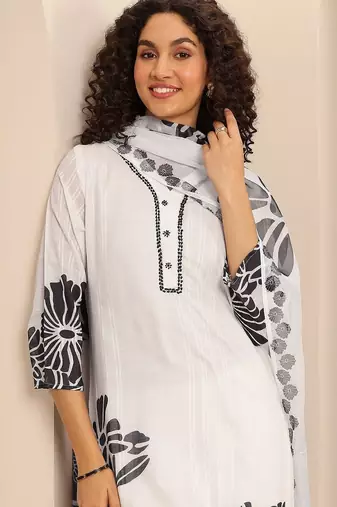 women floral printed regular kurta with trousers & with dupatta