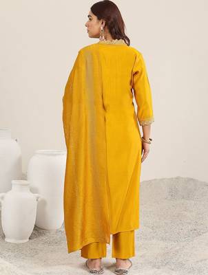 yoke design v-neck straight sequinned kurta with trousers and dupatta 4