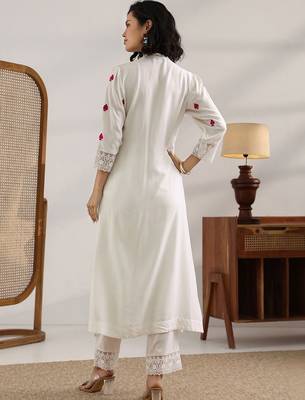 women ethnic motifs embroidered regular thread work kurta with trousers 3