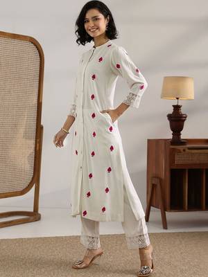 women ethnic motifs embroidered regular thread work kurta with trousers 5