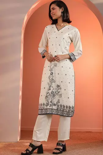 women ethnic motifs printed regular kurta with trousers & with dupatta