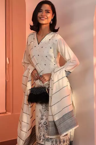 women ethnic motifs printed regular kurta with trousers & with dupatta