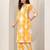 women ethnic motifs printed regular kurta with trousers
