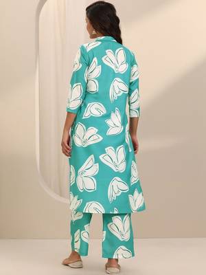 women floral printed regular kurta with trousers 3