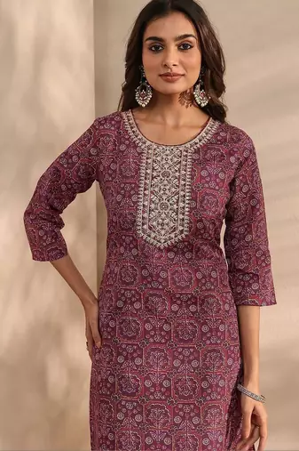 women ethnic motifs printed regular thread work kurta with trousers & with dupatta