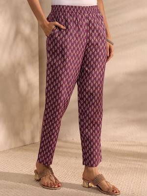 women ethnic motifs printed regular thread work kurta with trousers & with dupatta 5