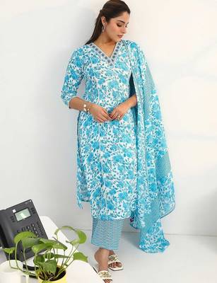 women floral printed regular kurta with trousers & with dupatta 1