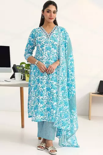 women floral printed regular kurta with trousers & with dupatta