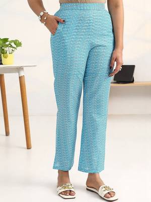 women floral printed regular kurta with trousers & with dupatta 6
