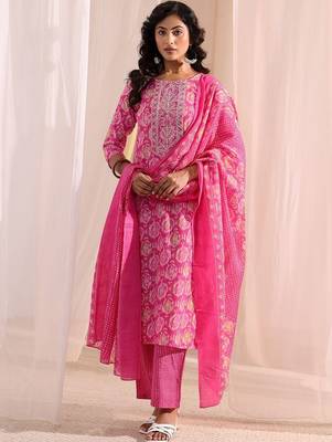 women ethnic motifs printed regular kurta with trousers & with dupatta 3