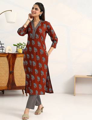 women ethnic motifs printed regular cotton blend kurta with trousers & with dupatta 3