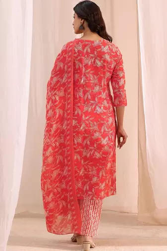 women floral printed regular thread work kurta with trousers & with dupatta